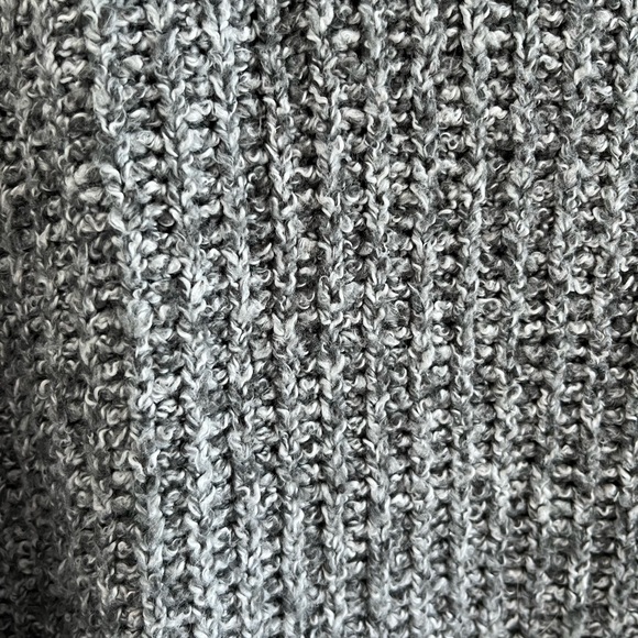 American Eagle Sweater - Picture 3 of 4